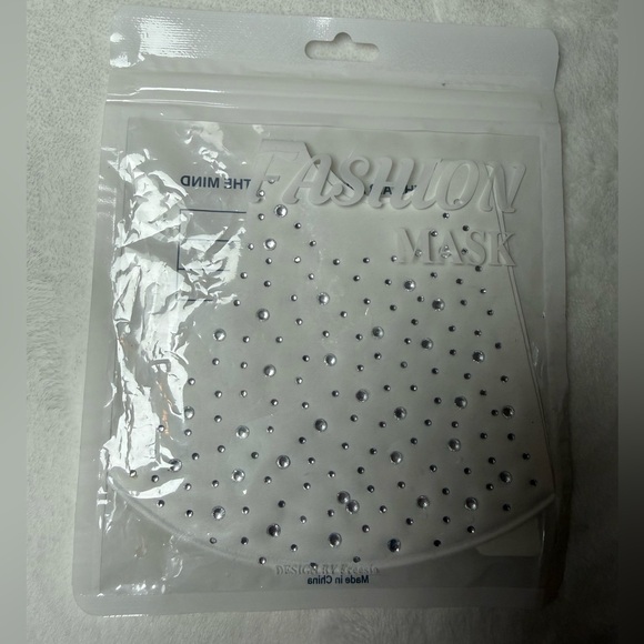 NWT White Fashion Mask with Rhinestones - Picture 1 of 4